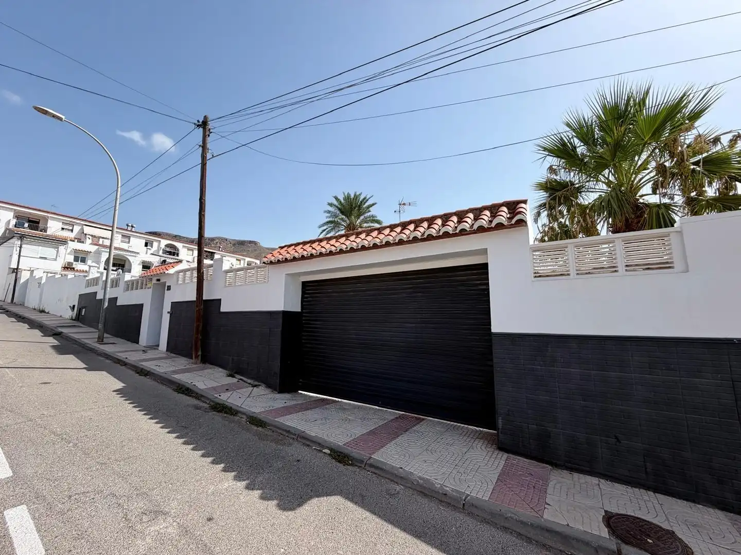 Exterior view of Houses for sale in Roquetas de Mar  with Air Conditioner, Heating and Private garden