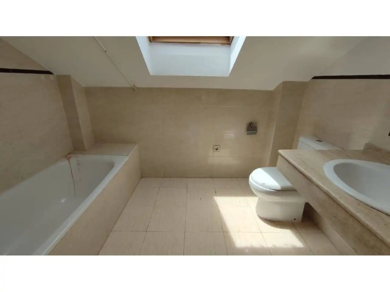 Flat for sale in Plaza Palacio, Villa del Prado