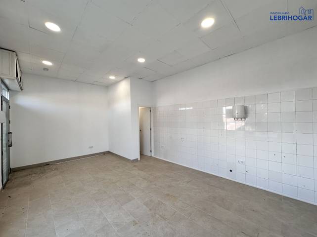 Local comercial en Alquiler en Lebrija