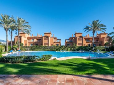 Ground floor with pool for sale in MARQUES EL 0