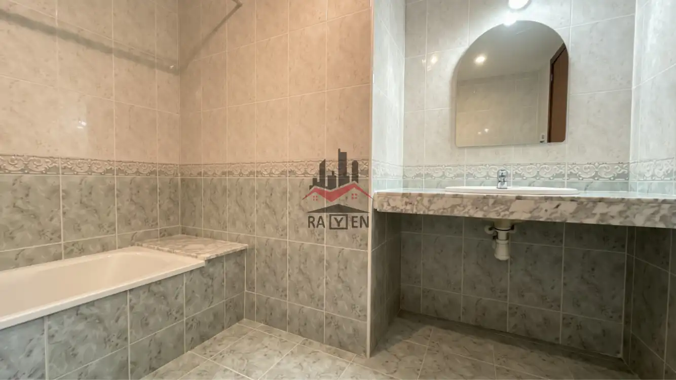 Baño de Casa adosada en venta en Figueres con Calefacción