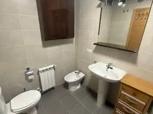 Bany de Pis en venda en Palencia amb Calefacció, Traster i Alarma