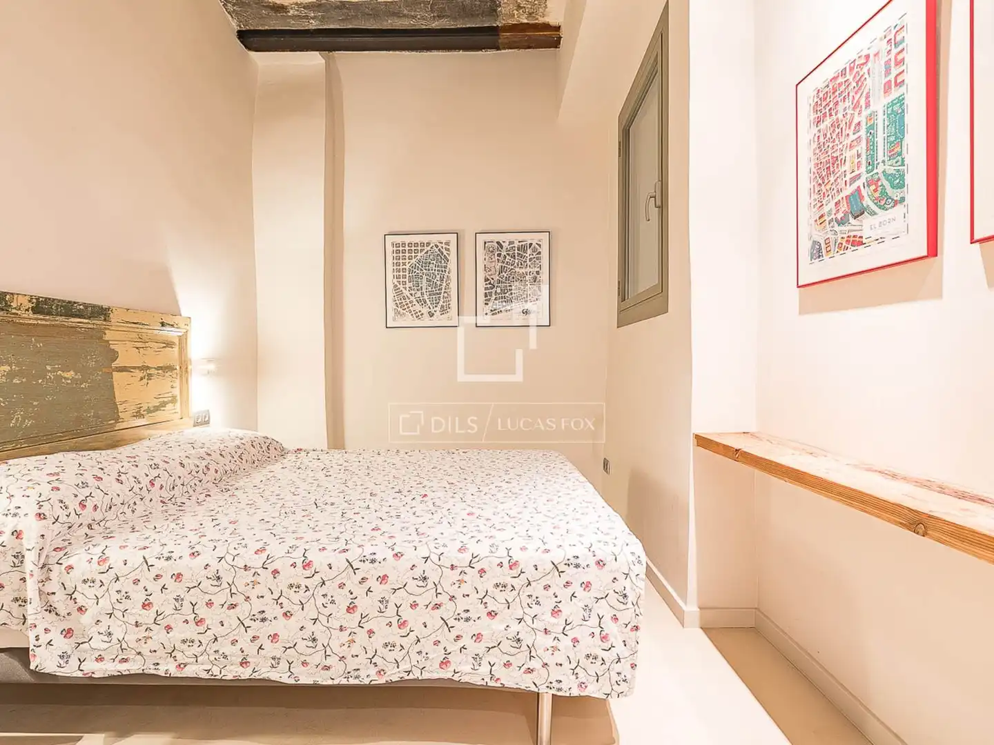 Schlafzimmer von Wohnung zum Verkauf in Barcelona mit Klimaanlage, Heizung und Möbliert