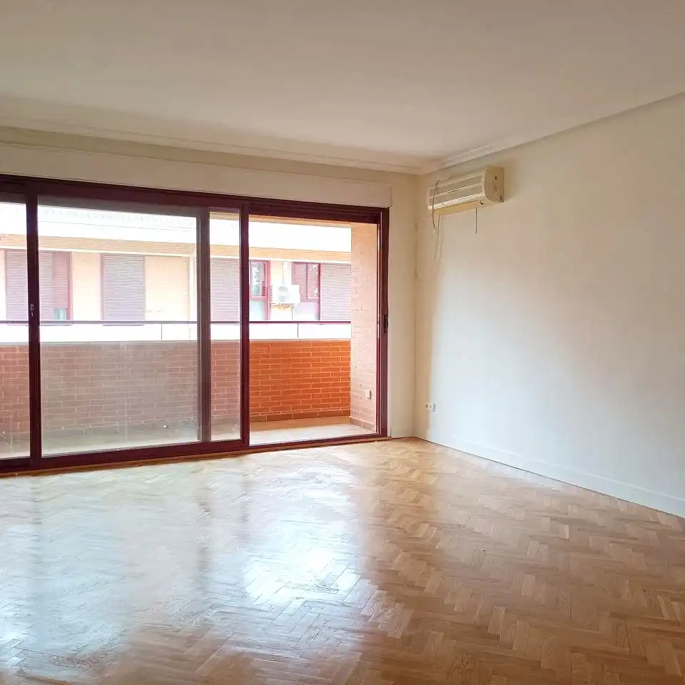 Sala d'estar de Pis de lloguer en Las Rozas de Madrid amb Aire condicionat, Calefacció i Terrassa