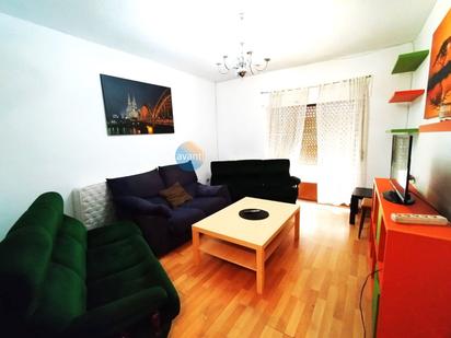 Living room of Flat for sale in Salamanca Capital  with Heating, Terrace and Balcony