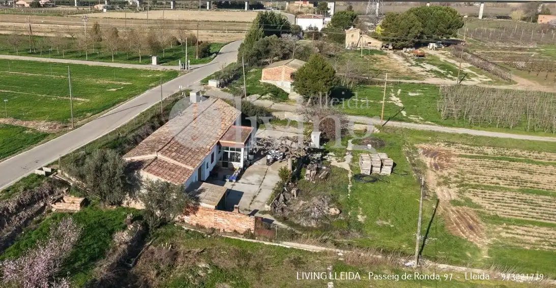 Houses for sale in Lleida  with Heating, Private garden and Storage room