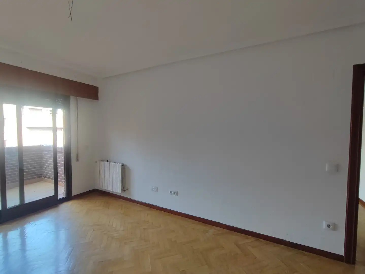 Sala de estar de Piso en venta en Madrid con Calefacción, Terraza y Horno
