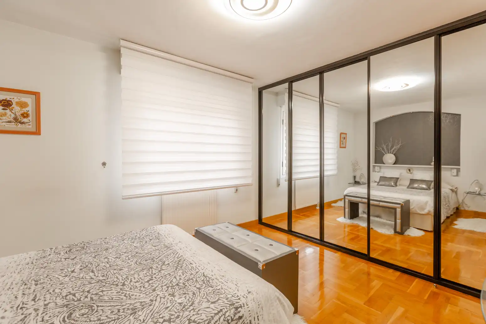 Habitación de Casa adosada en venta en Barañáin / Barañain con Calefacción, Jardín privado y Parquet