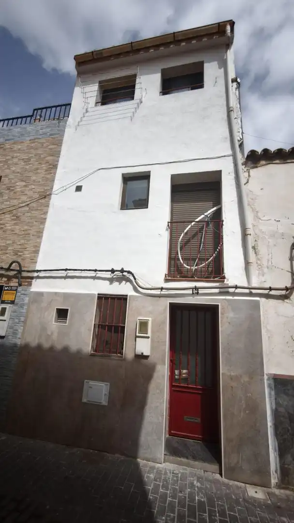 Vista exterior de Casa adosada en venda en Burriana / Borriana amb Balcó