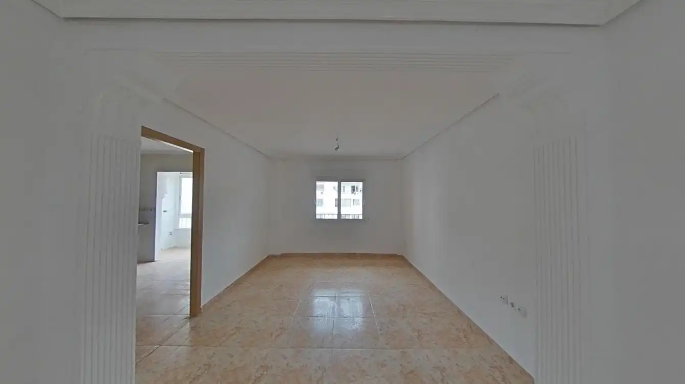 Piso en venta en C/ Virgen Desamparados, imagen 3