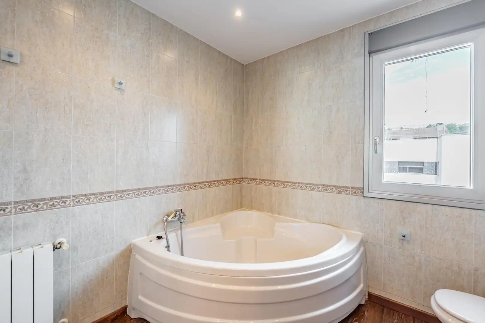 Bathroom of Detached homes for sale in Valdemoro  with Air Conditioner and Heating