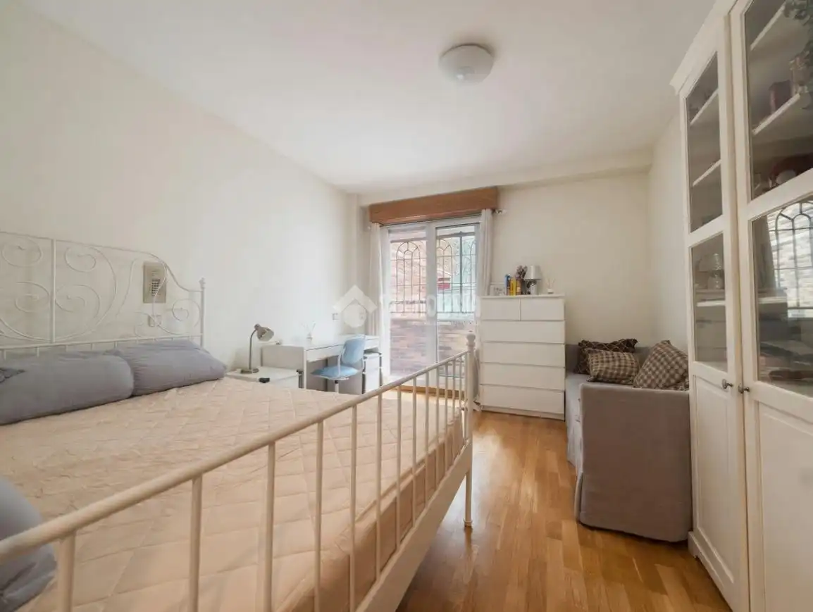 Bedroom of Detached homes for sale in Madrid  with Air Conditioner and Balcony