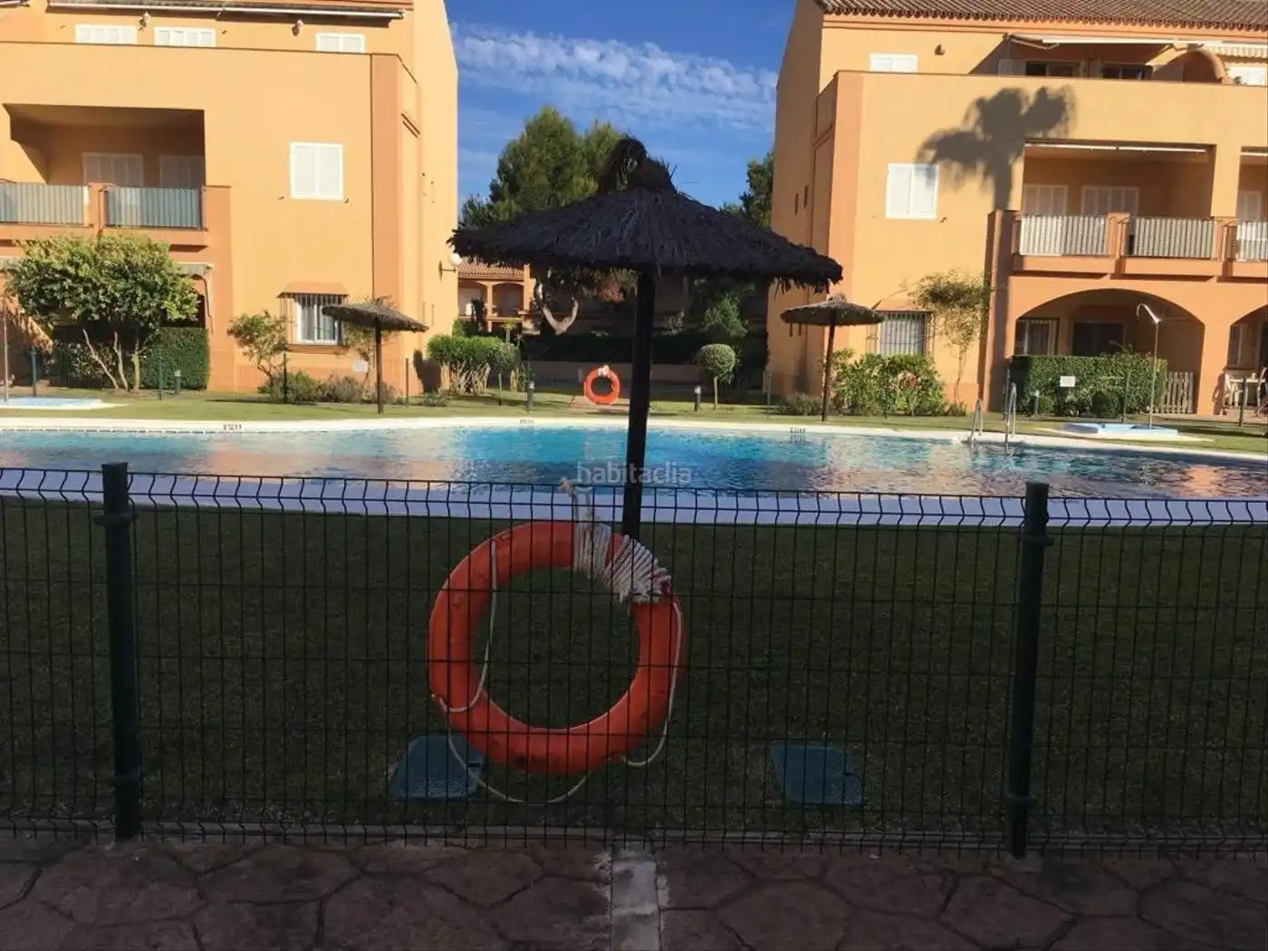 Bajo con piscina en alquiler en Avenida Octavio Augusto 1, imagen 3