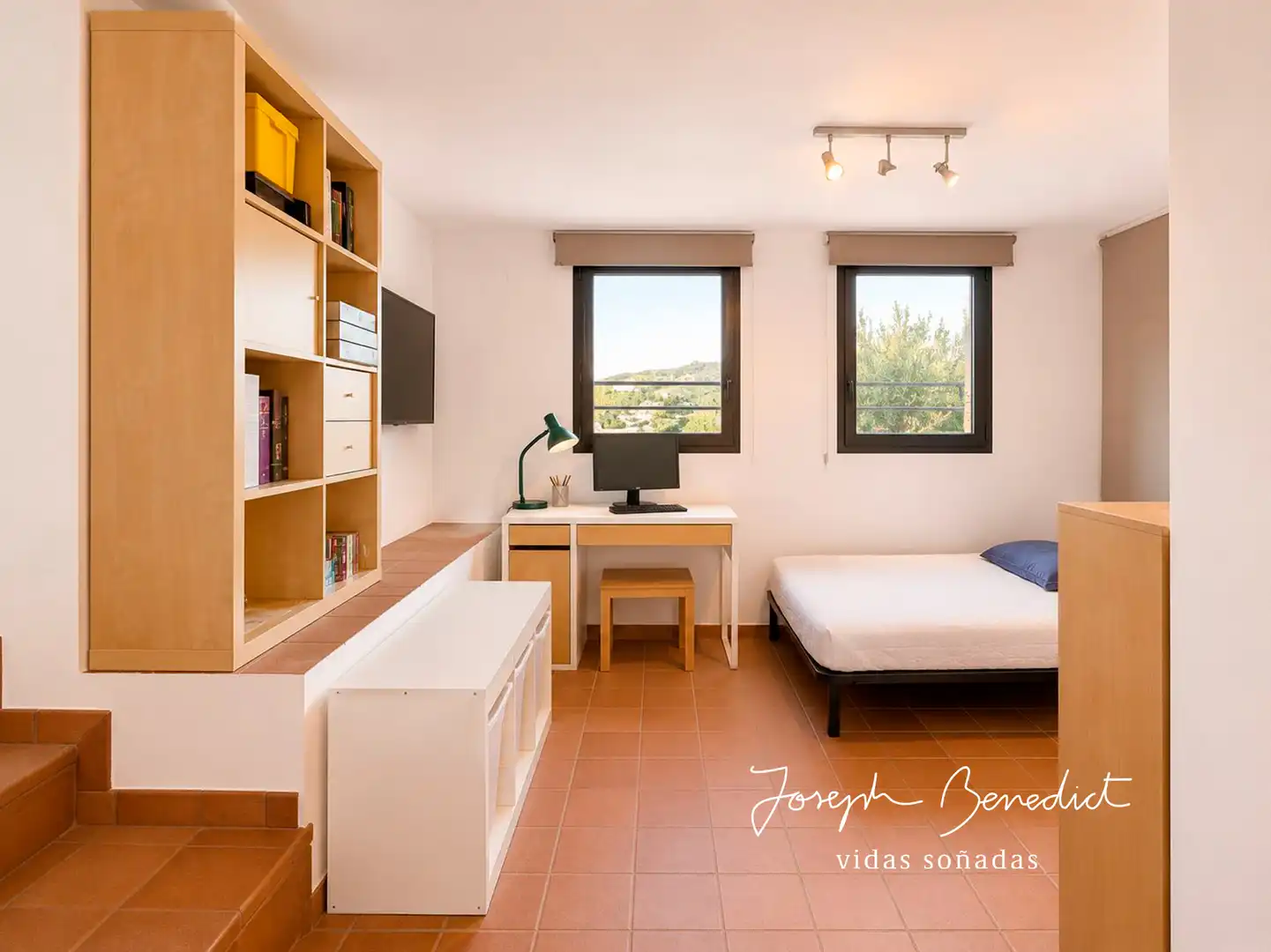 Bedroom of Houses for sale in Torrelles de Llobregat  with Air Conditioner, Heating and Private garden