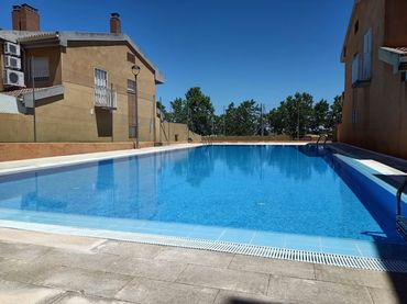 Casa a schiera con piscina in vendita a BA-022