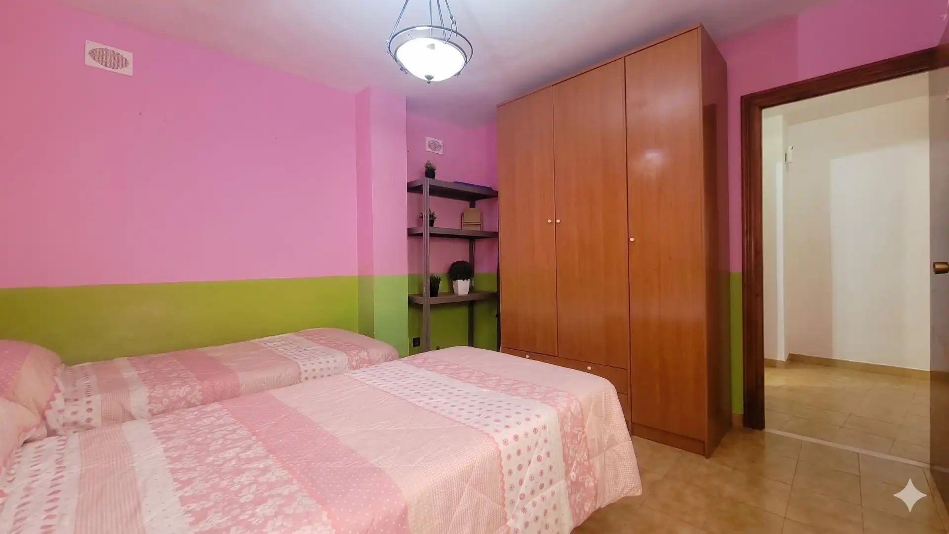 Bedroom of Flat for sale in Viator