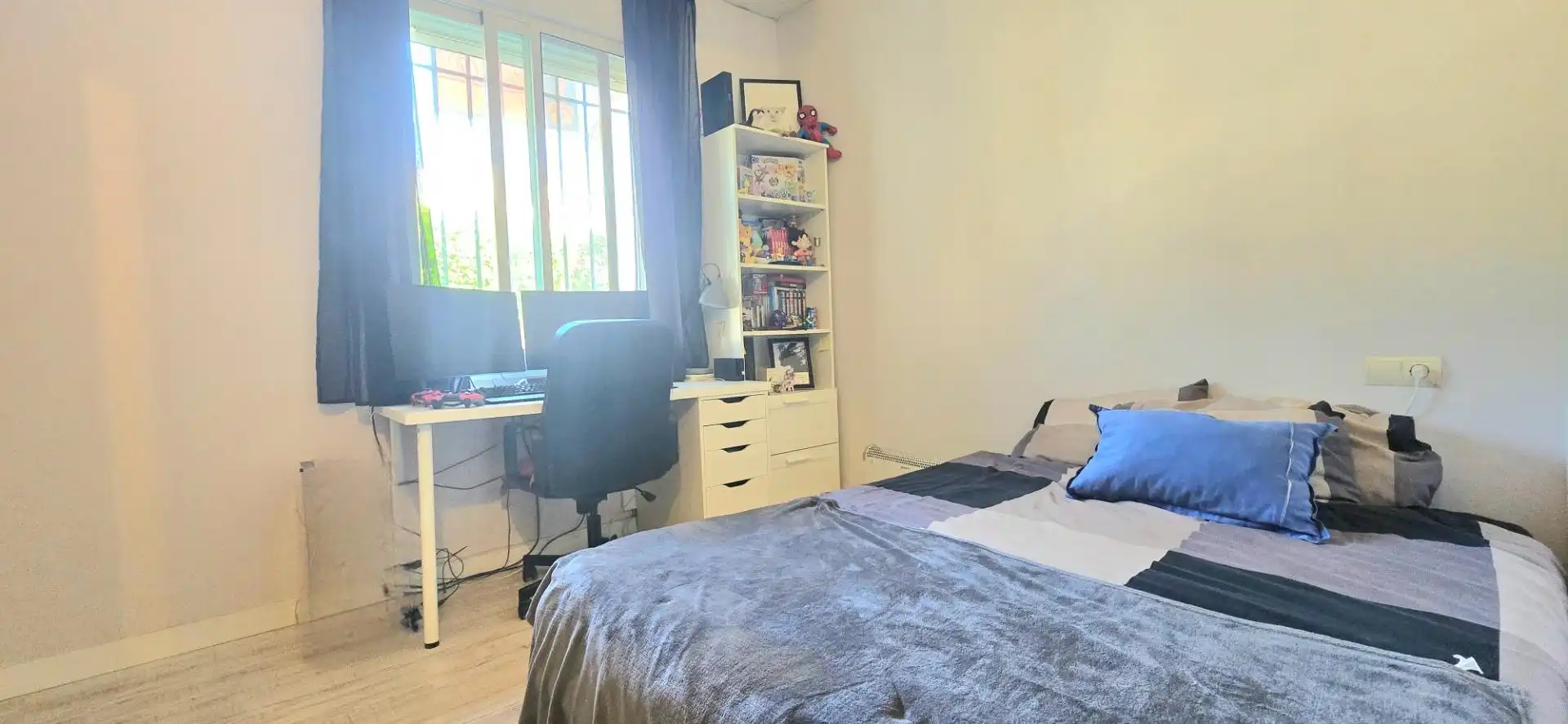 Dormitori de Planta baixa en venda en Marbella amb Aire condicionat, Jardí privat i Terrassa