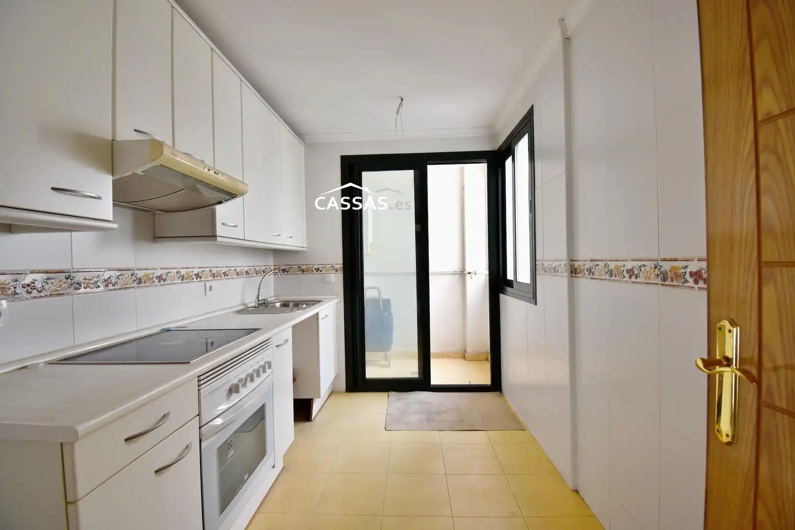 Kitchen of Flat for sale in Torrejón de Ardoz  with Heating, Parquet flooring and Storage room