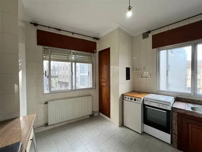 Küche von Gebäude zum Verkauf in Monterroso