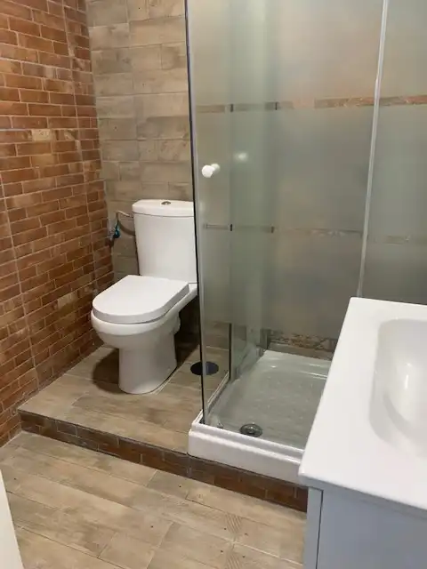 Bathroom of Flat for rent in Ferrol  with Air Conditioner, Heating and Furnished
