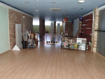 Local comercial de lloguer a Valdepeñas