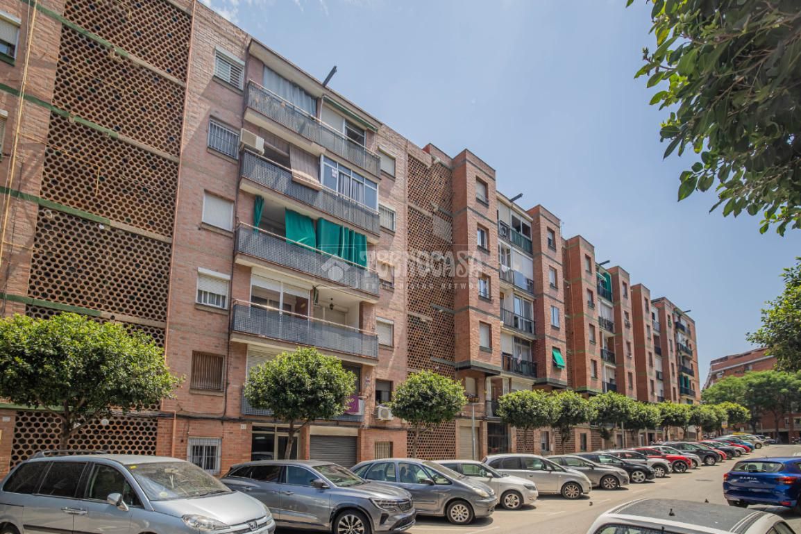 Exterior view of Study for sale in Sant Feliu de Llobregat