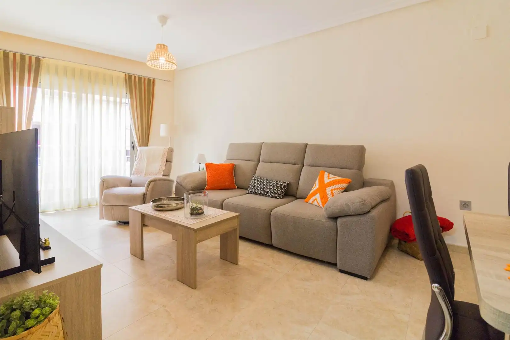 Living room of Flat for rent in Redován  with Air Conditioner, Storage room and Furnished