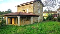 Vista exterior de Casa o xalet en venda en Bergondo amb Jardí privat