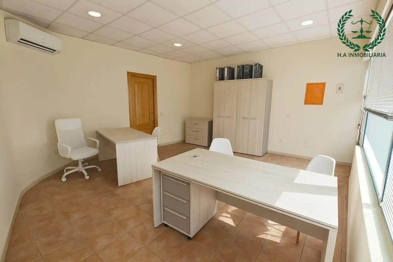 Locale commerciale in affitto a Pedrezuela