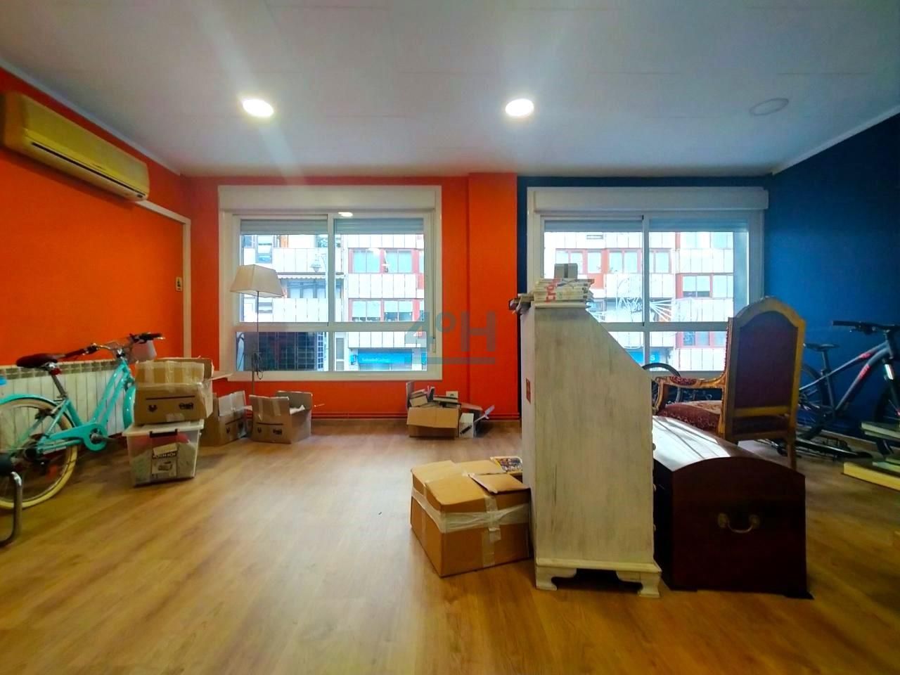 Oficina en venda en Ourense Capital  amb Aire condicionat, Calefacció i Terrassa