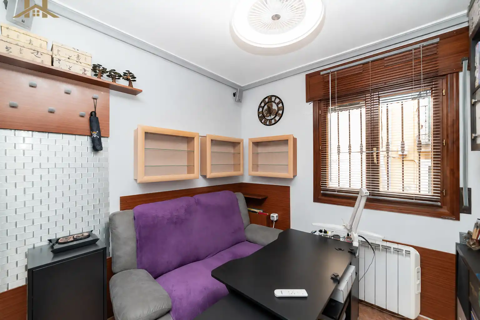Sala d'estar de Pis en venda en San Lorenzo de El Escorial amb Moblat i Balcó