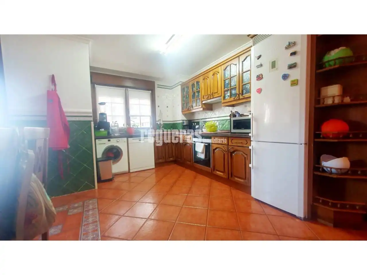 Cocina de Piso en venta en Avilés con Calefacción, Parquet y Terraza