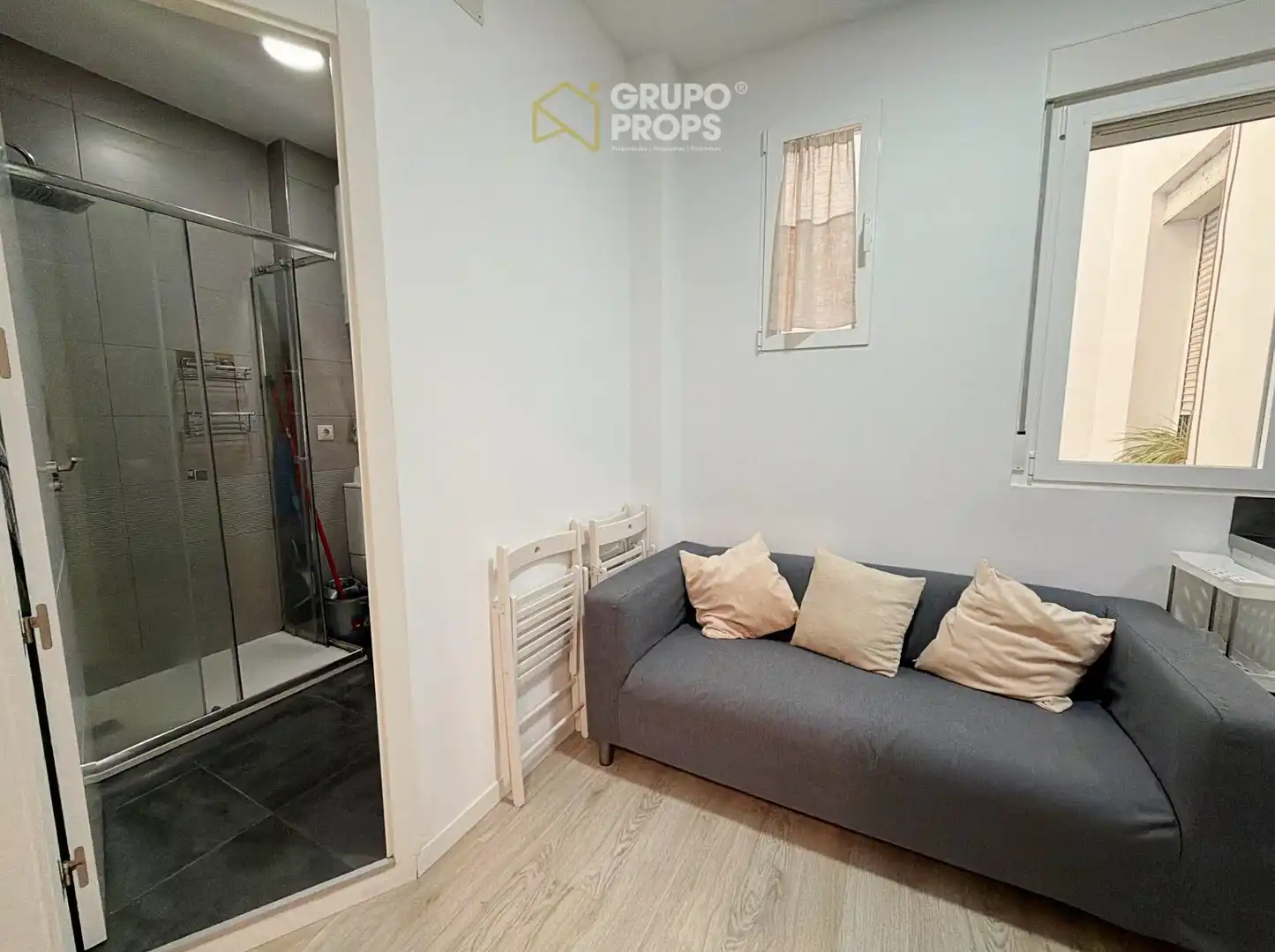Flat for rent in Trafalgar