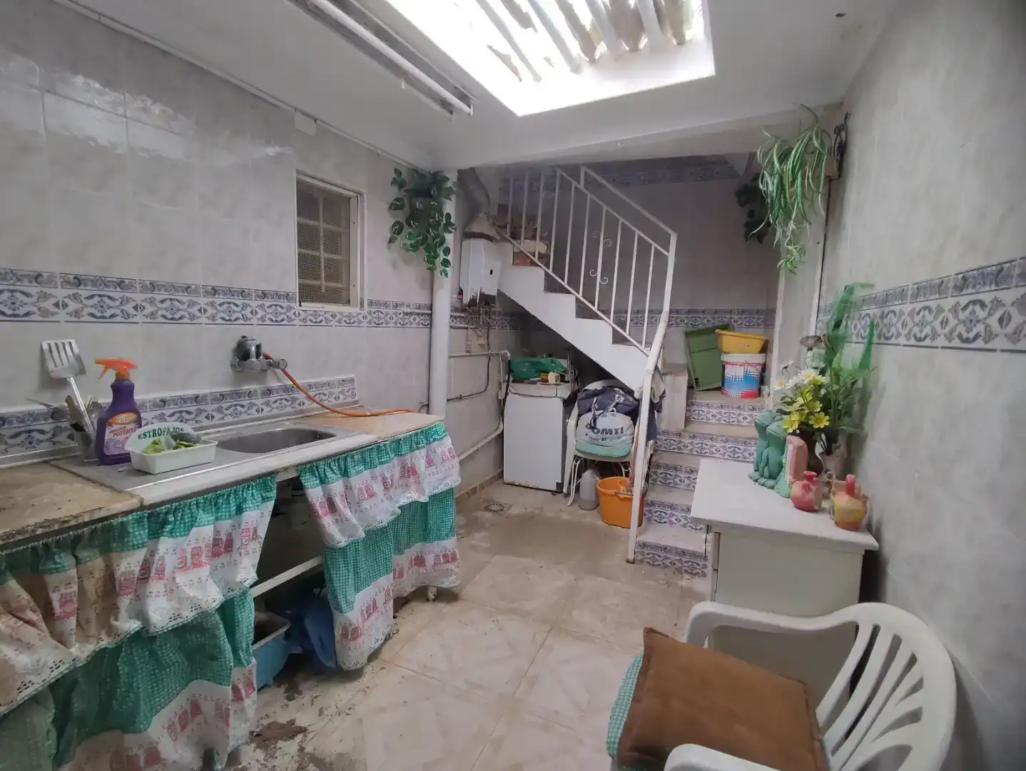 Cuina de Casa adosada en venda en Elda amb Traster i Moblat