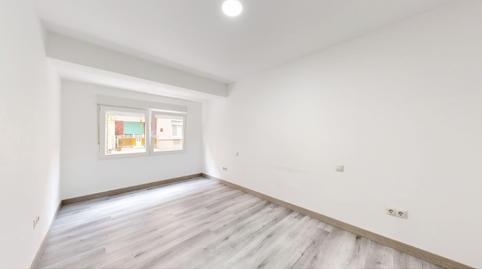 Foto 3 de Piso en venta en Calle Germanies, Zona Avenida al Vedat, Valencia