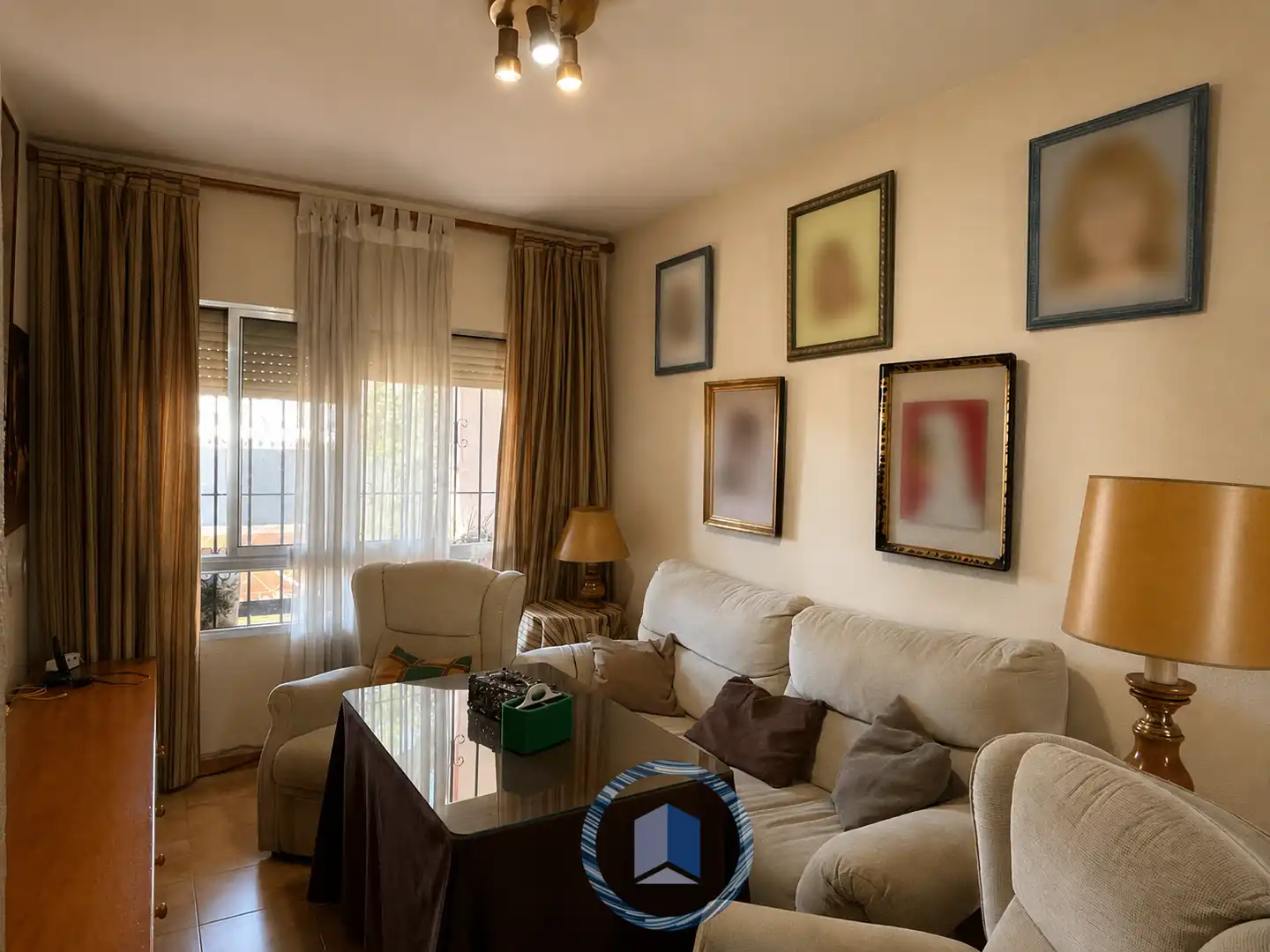Sala de estar de Casa adosada en venta en Montequinto