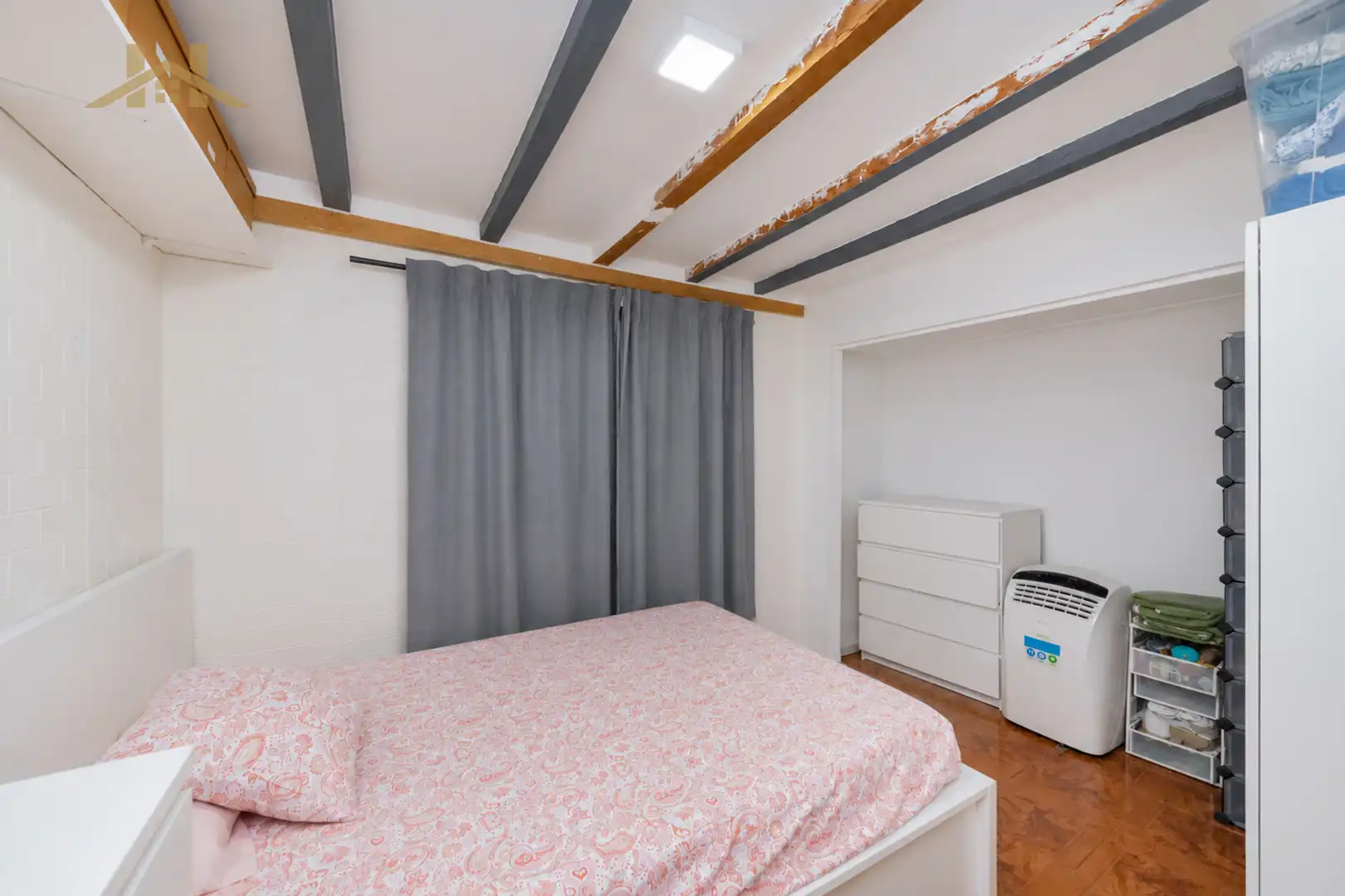 Habitación de Casa o chalet en venta en Madrid con Aire acondicionado, Calefacción y Jardín privado