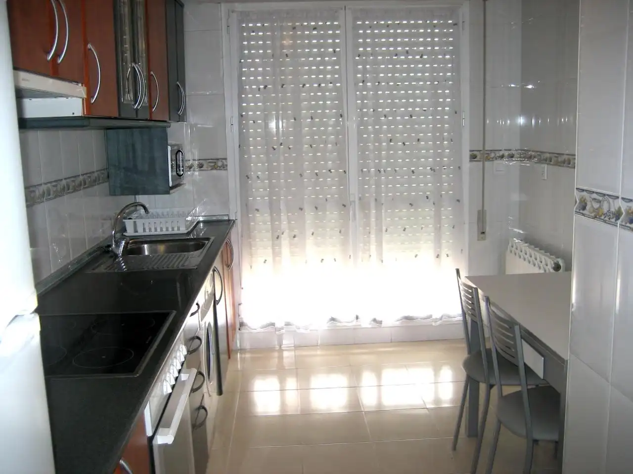 Cocina de Piso en venta en Tudela con Calefacción, Parquet y Trastero