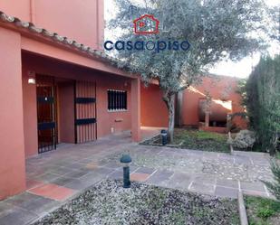 Vista exterior de Casa o xalet en venda en Terrassa amb Aire condicionat, Calefacció i Jardí privat