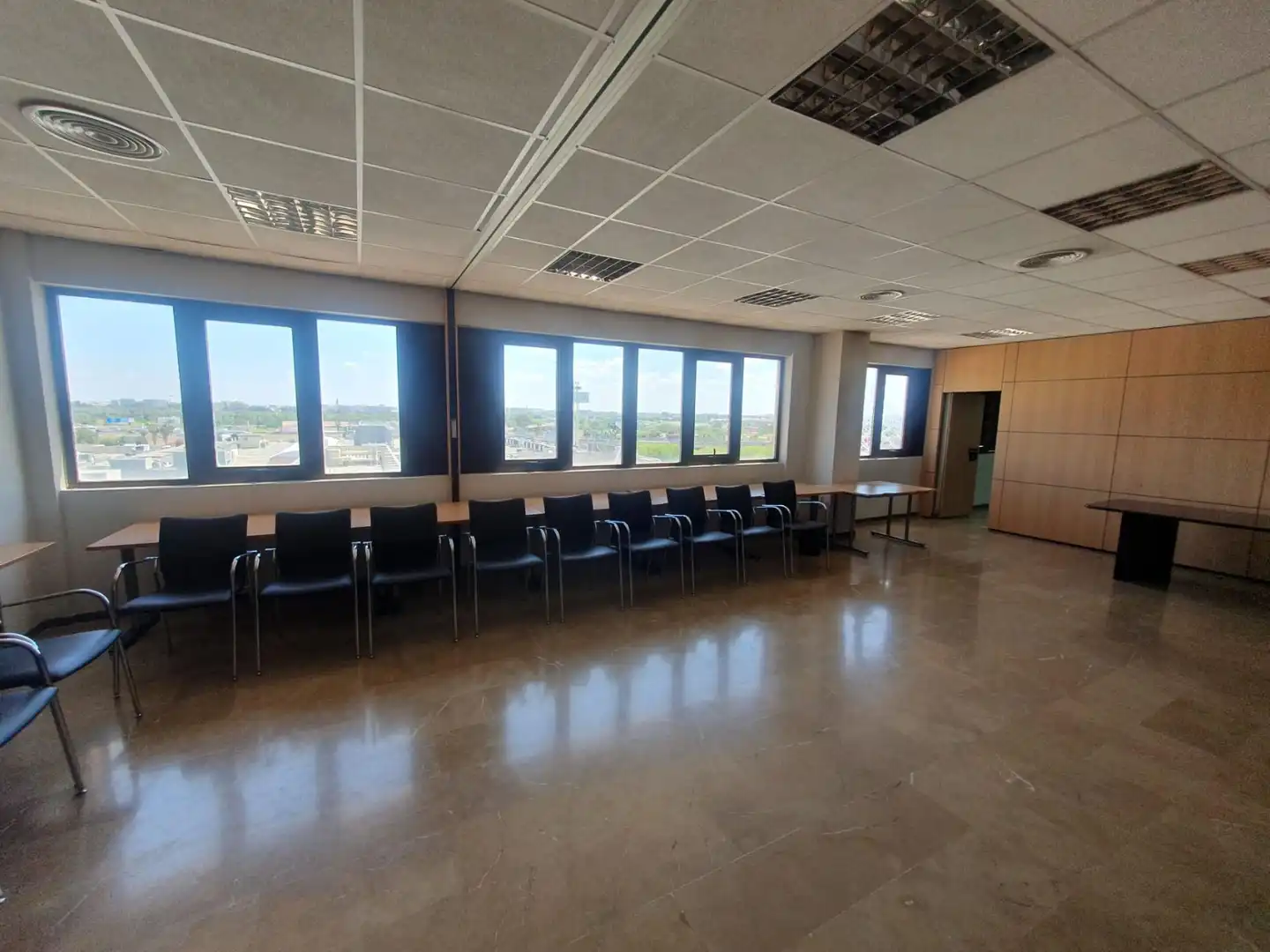 Oficina de alquiler en San Juan de Aznalfarache