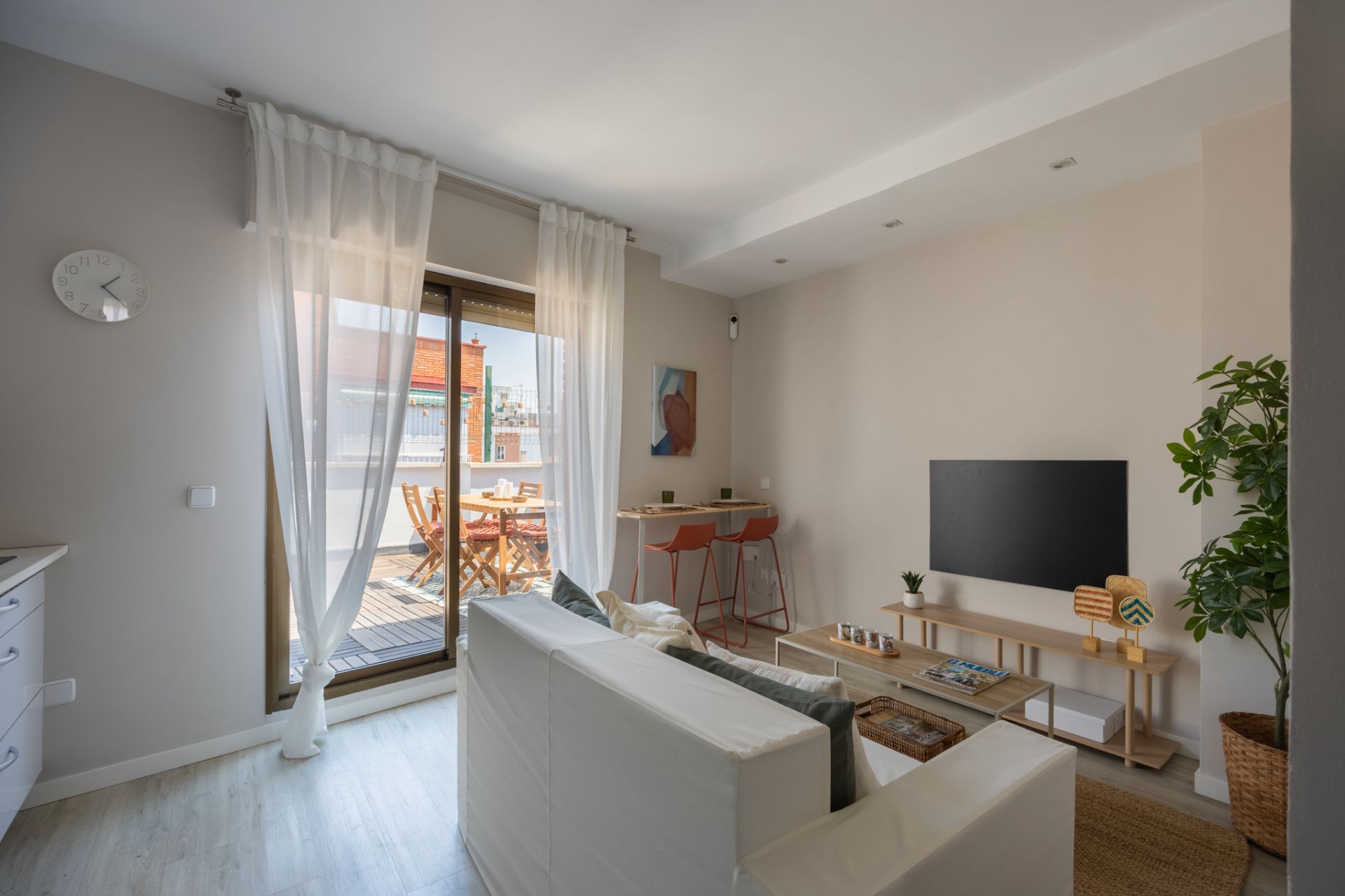 Living room of Attic for sale in  Madrid Capital  with Air Conditioner, Heating and Terrace