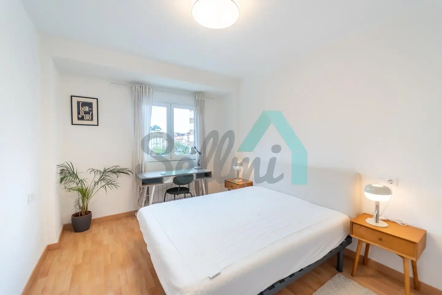 Bedroom of Flat for rent in Oviedo   with Heating, Furnished and Internet