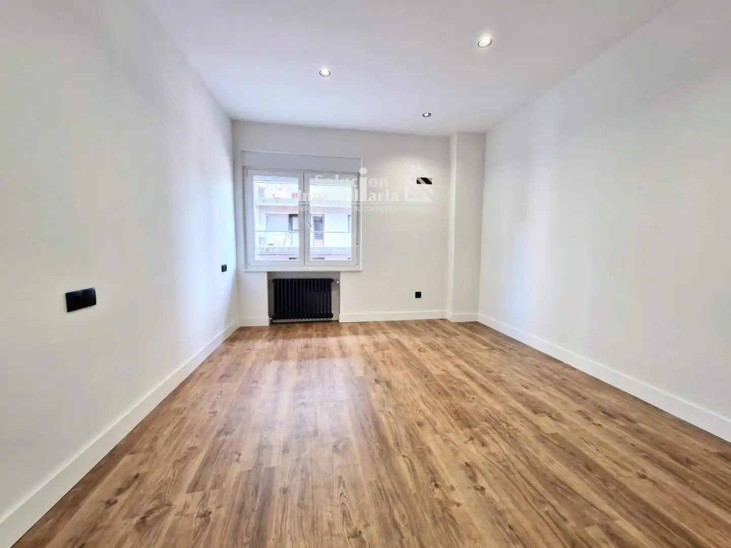 Wohnung zum Verkauf in Salamanca mit Heizung, Terrasse und Möbliert