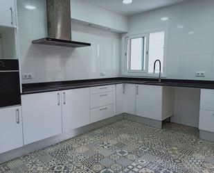 Cuina de Pis de lloguer en Santa Perpètua de Mogoda amb Calefacció i Terrassa