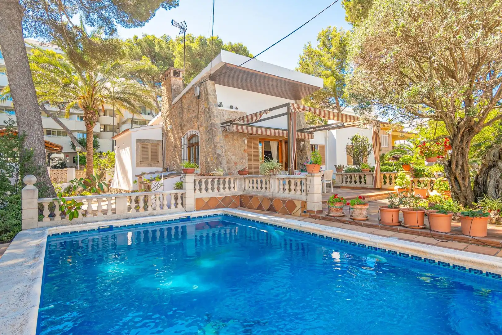 Piscina de Casa o xalet en venda en  Palma de Mallorca amb Aire condicionat, Jardí privat i Terrassa
