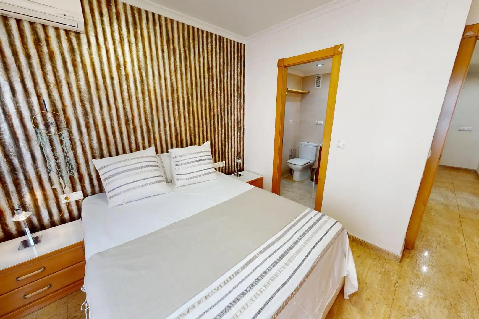 Habitación de Piso en venta en Valencia con Aire acondicionado, Calefacción y Amueblado