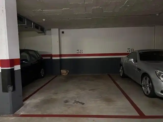 Einzelparkplatz zur Miete in Carrer CERVANTES DE, imagen 2