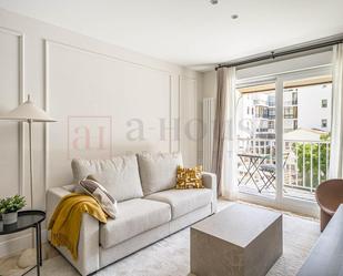 Living room of Flat for sale in  Madrid Capital  with Air Conditioner, Heating and Private garden