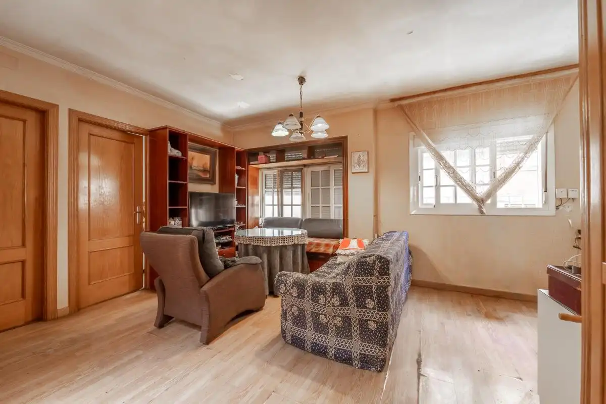 Sala de estar de Casa adosada en venta en Vélez-Málaga con Calefacción