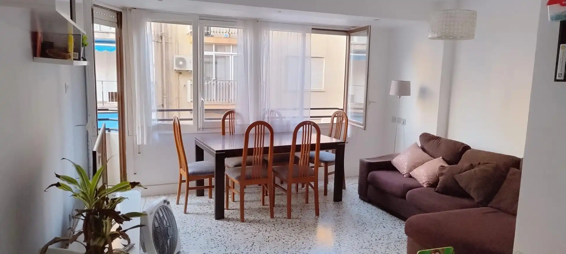 Comedor de Piso en venta en Alicante / Alacant con Terraza y Balcón
